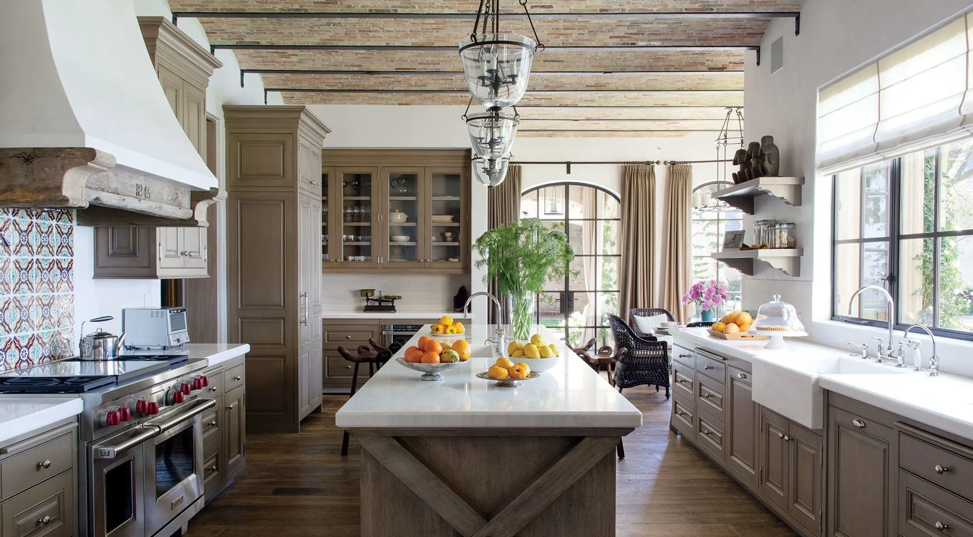 Custom Kitchen Cabinets: Enhancing Functionality and Style